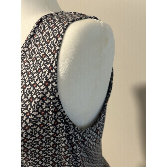 LOFT Grey Sleeveless Wrap Tank Top Medium - Picture 4 of 7